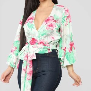 NWT Fashion nova Tropical Lovers blouse Size S